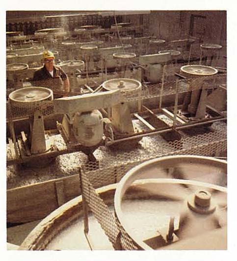 Las celdas de flotación en la mina de Austinville separaron los concentrados de zinc y plomo de la piedra caliza y la dolomita alrededor de 1977